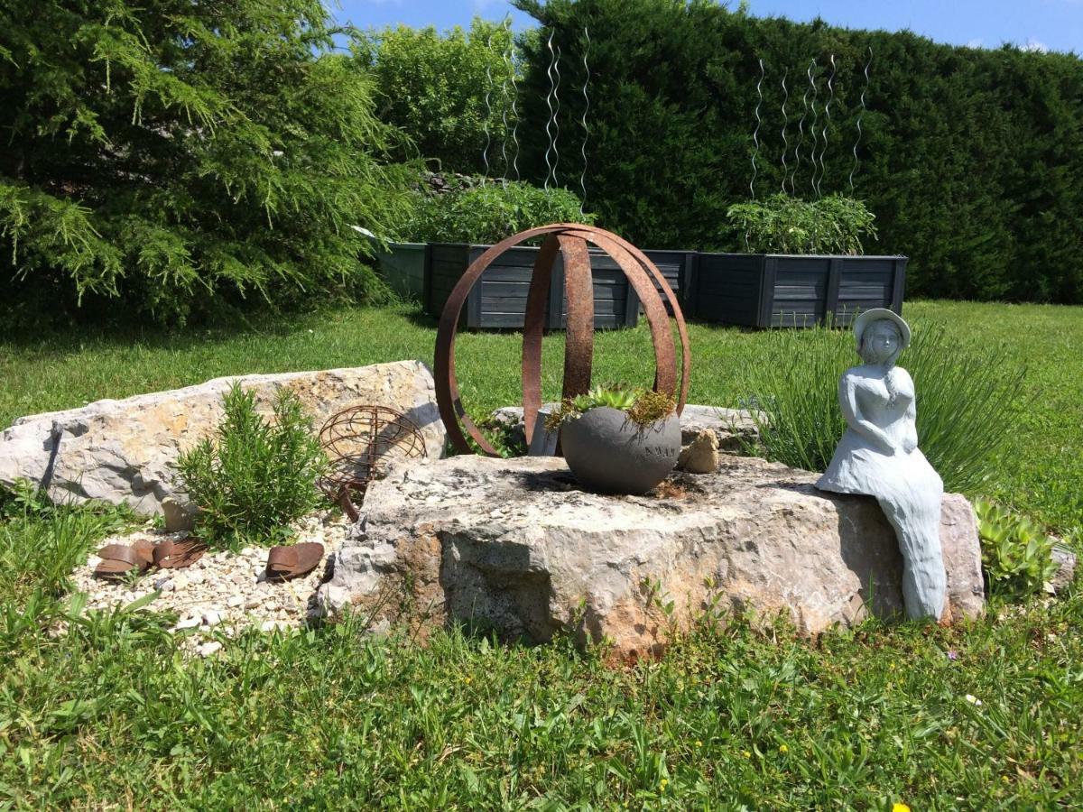 مبيت وإفطار Saint-Jean-de-Laur Le Couvent المظهر الخارجي الصورة